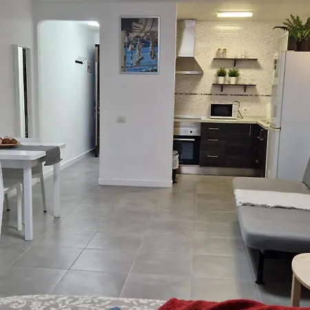 Sunny Large Terrace In Center Of Americas 別荘 *