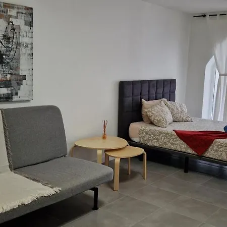 Sunny Large Terrace In Center Of Americas 플라야데라스아메리카스