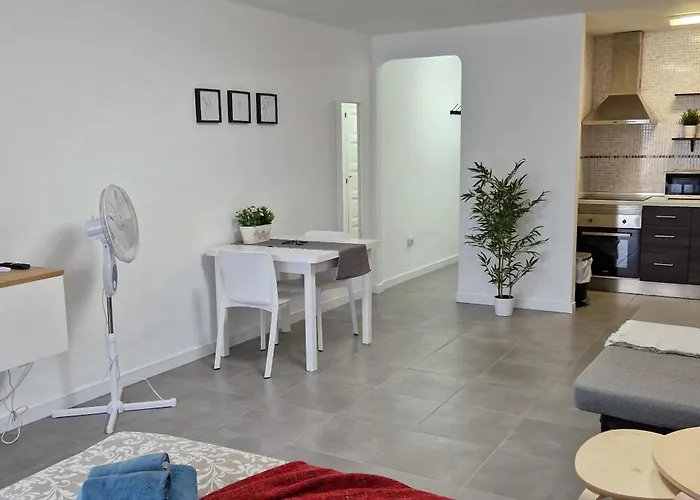 Prázdninový dům Sunny Large Terrace In Center Of Americas Playa de las Americas (Tenerife)